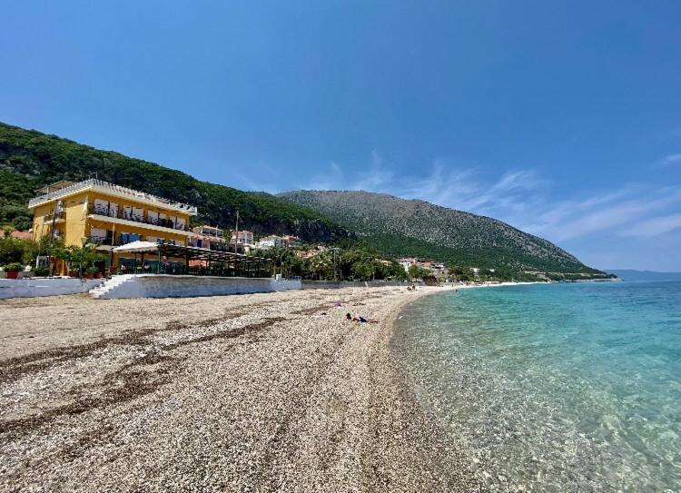 Riviera Hotel Poros  Luaran gambar