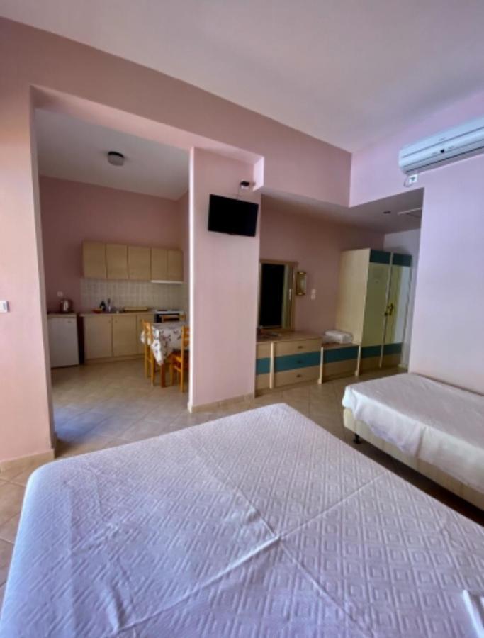 Riviera Hotel Poros  Luaran gambar