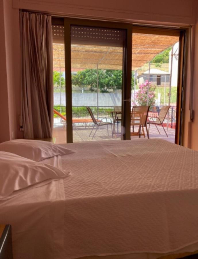 Riviera Hotel Poros  Luaran gambar