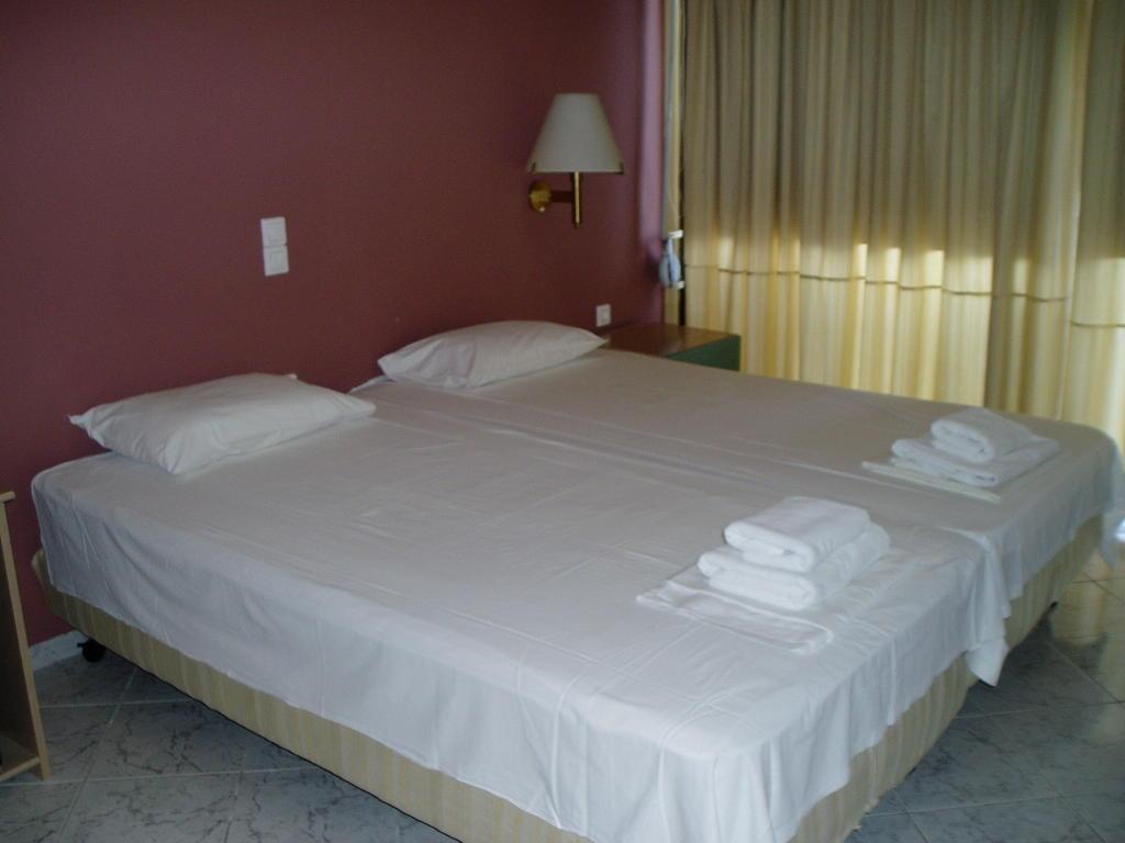 Riviera Hotel Poros  Luaran gambar